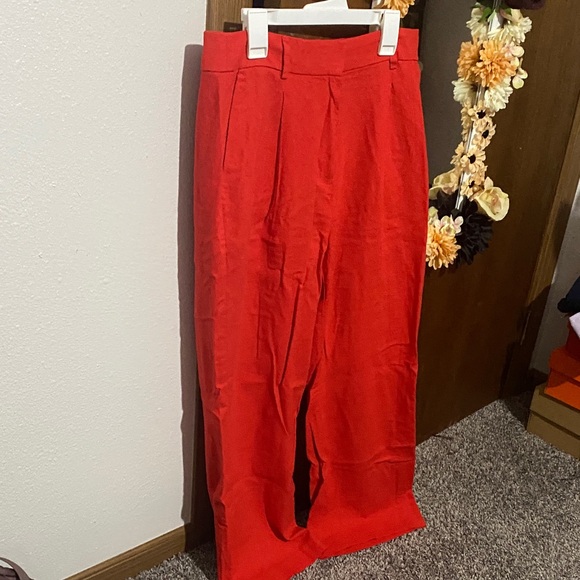 Old Navy Petite Red Pants - Picture 1 of 4